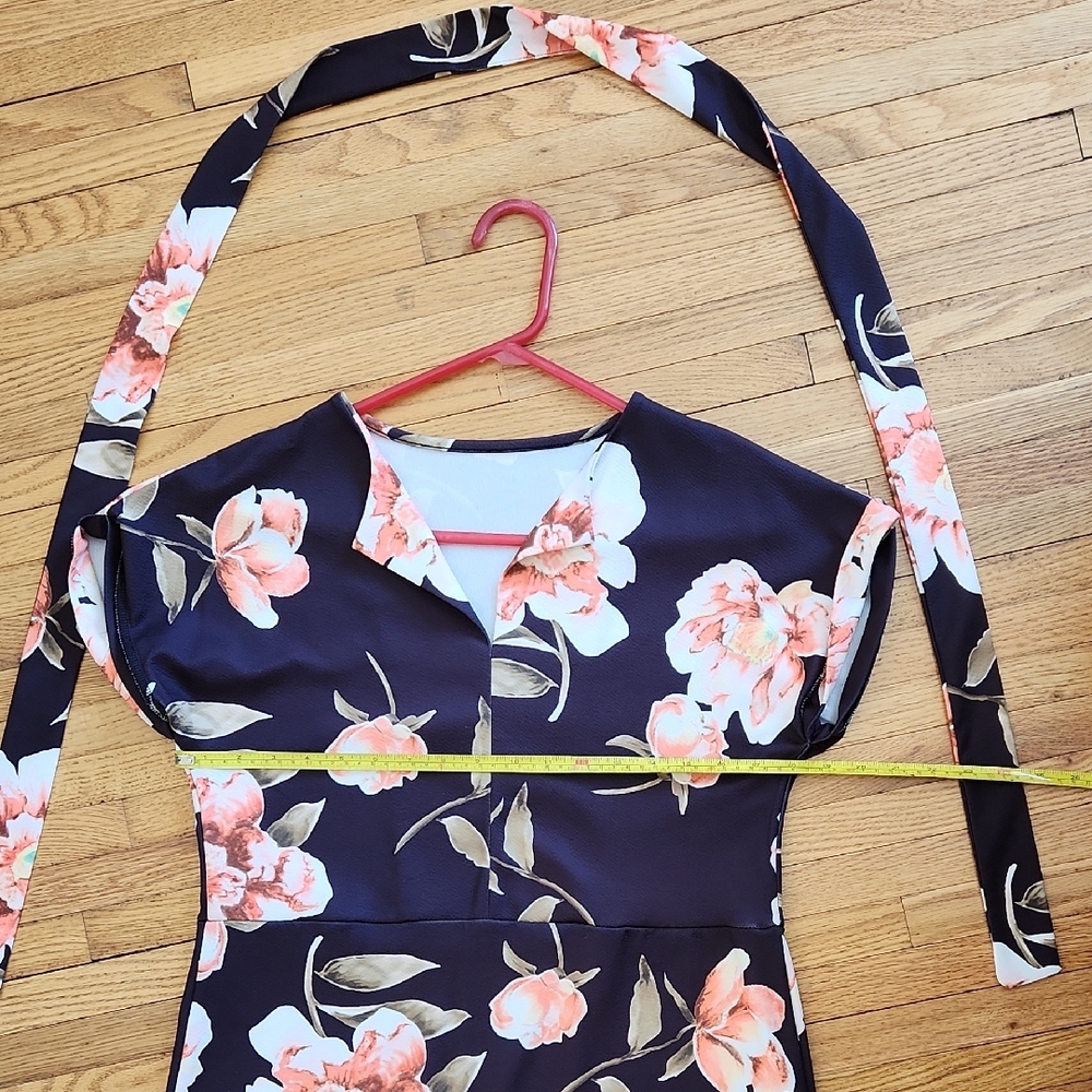 Floral Dress - Picture 2 of 3